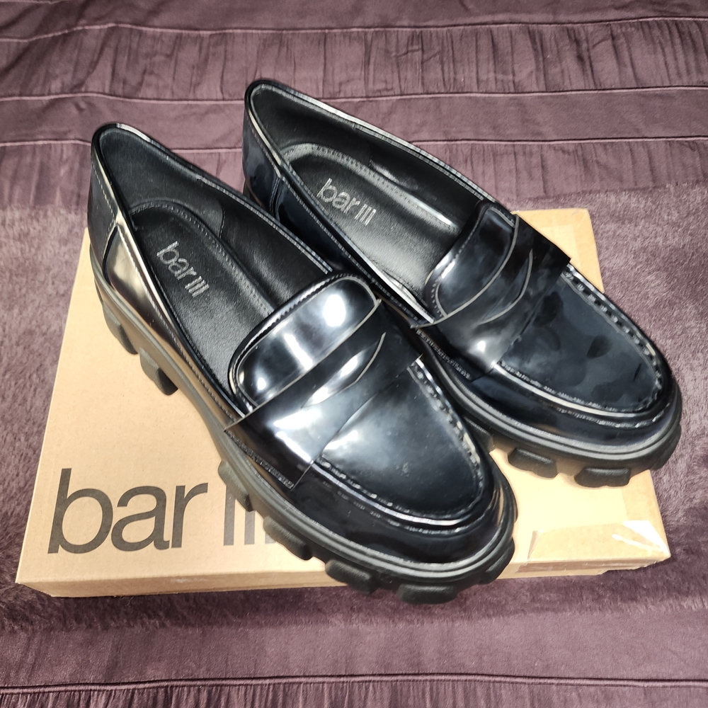 NWB $40 Bar III Shiny Black Patent Lug Sole Loafers 6